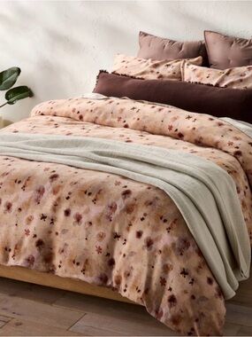 New Casaluna Heavyweight Linen Blend Duvet Set Pressed Floral Print Full/Queen